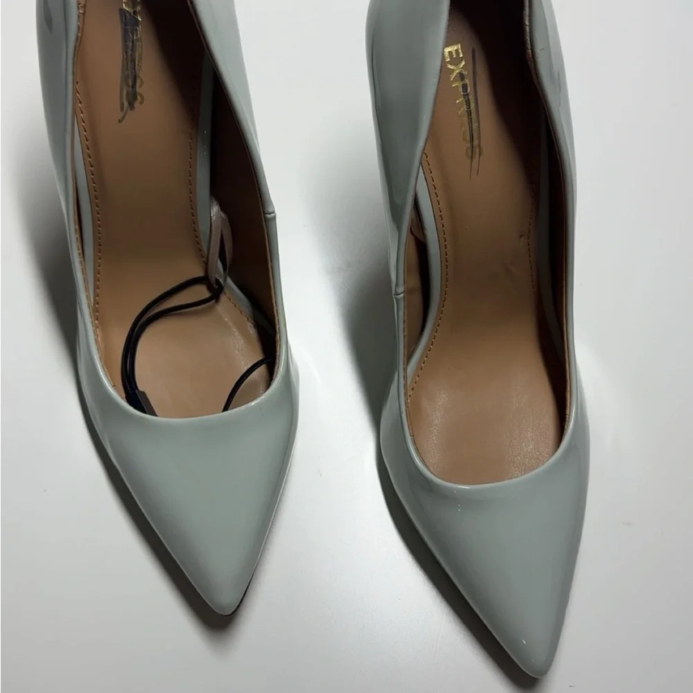 Chic Magenta Women's Heels - Picture 5 of 10